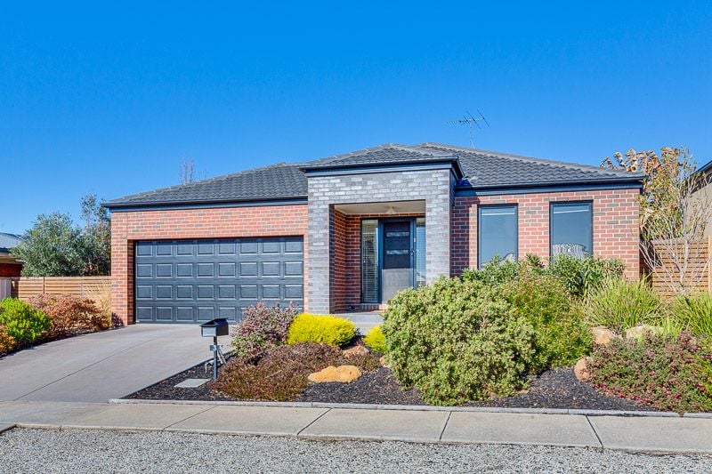 3 Ruby Place, Bacchus Marsh - Thumbnail 2