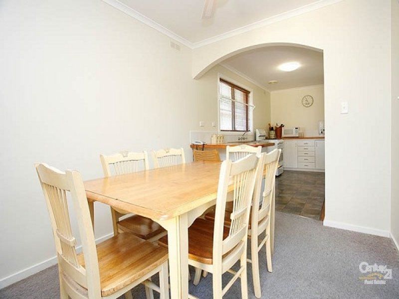 31 Simmons Drive, Seaholme - Thumbnail 5