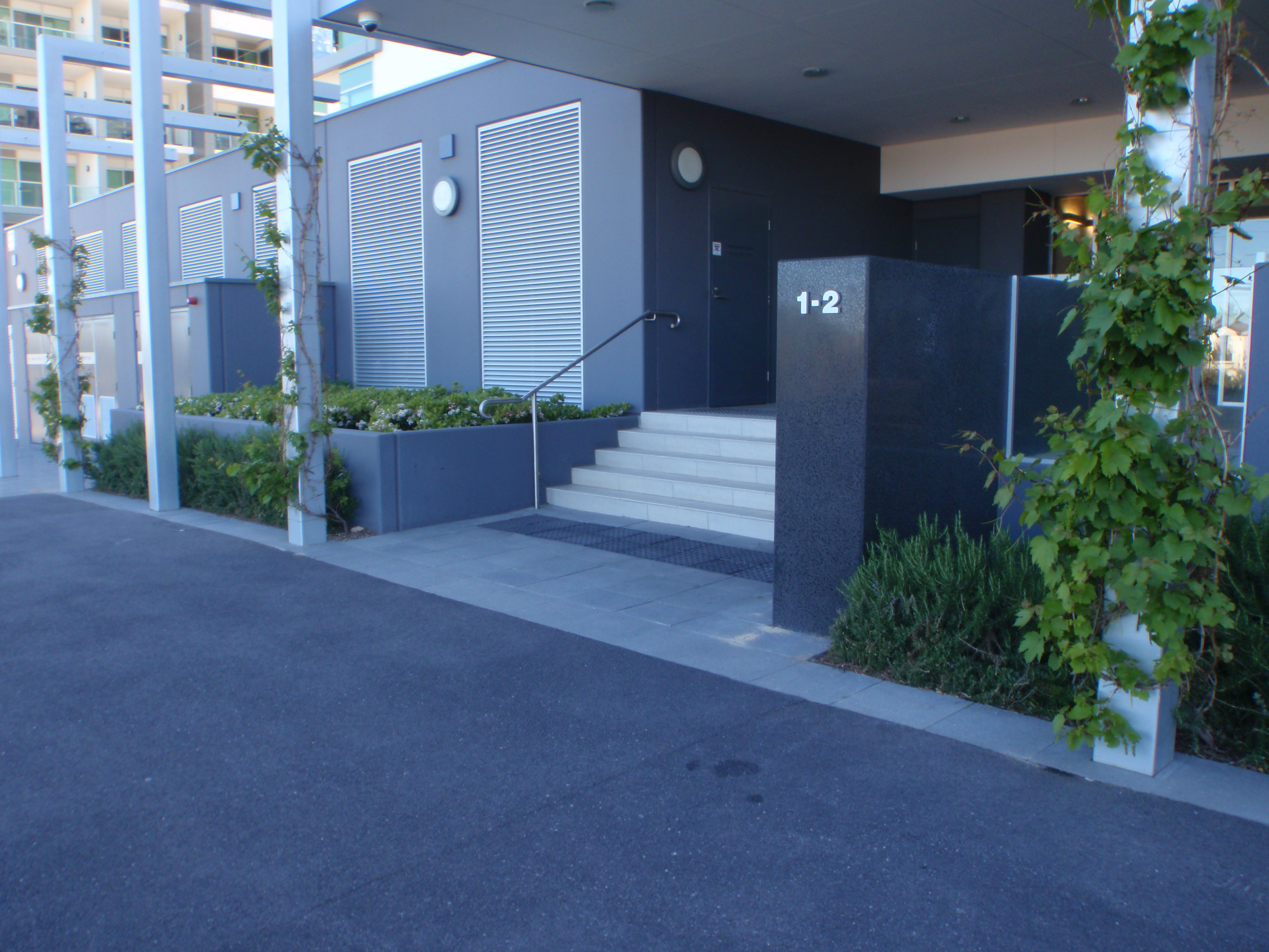 205/1-2 Tarni Court New Port 5015