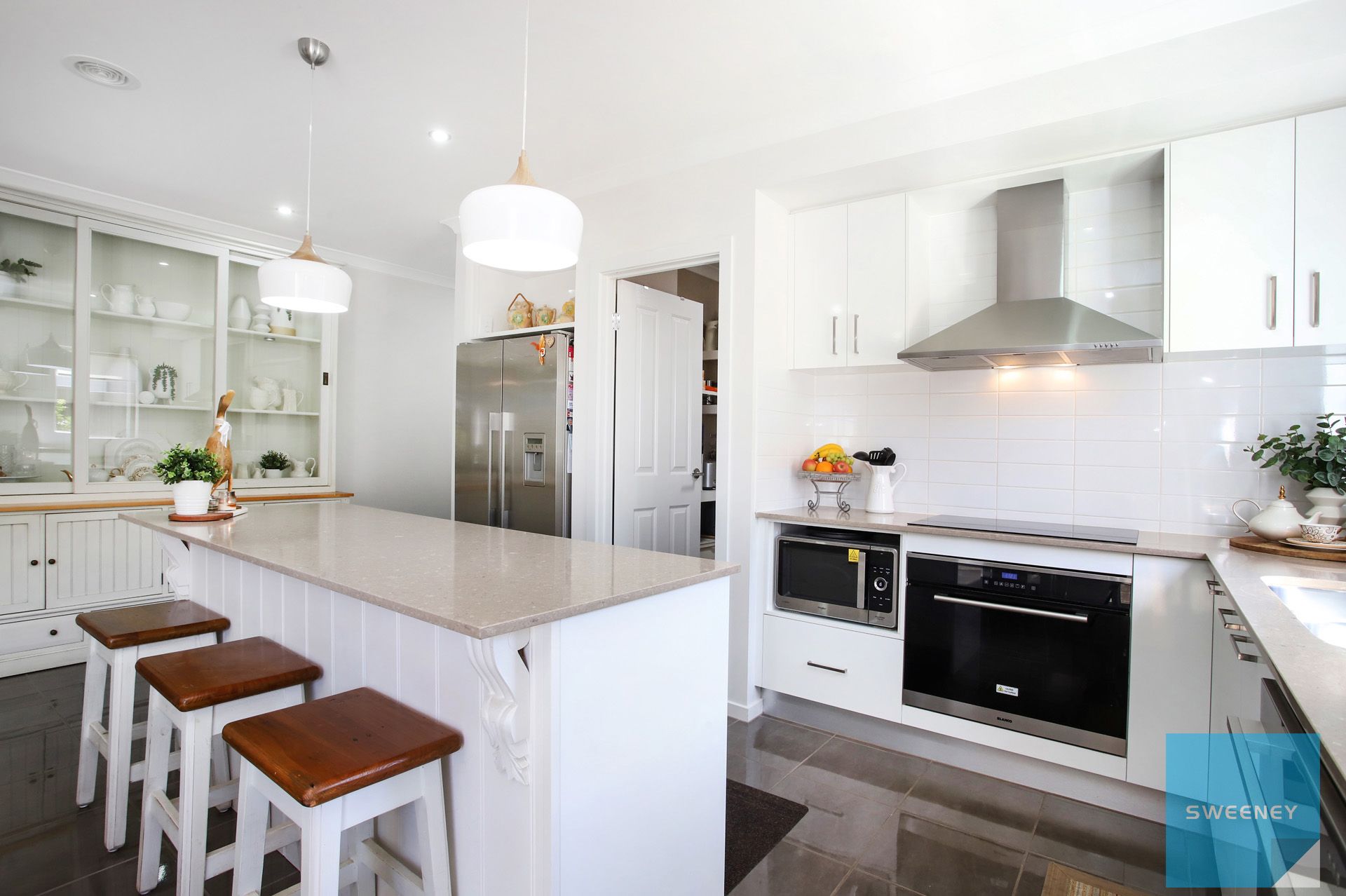 15 Concorde Avenue, Fraser Rise - Thumbnail 3