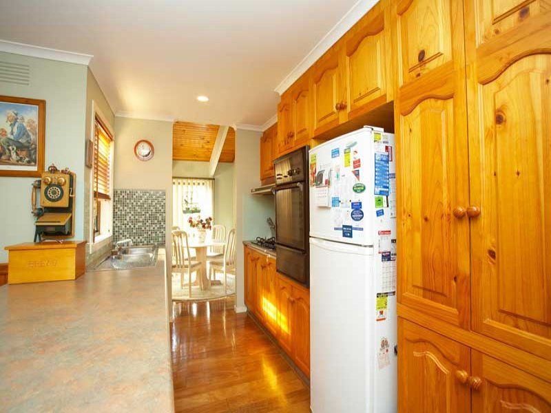 7 Kurrajong Drive, Altona Meadows - Thumbnail 6