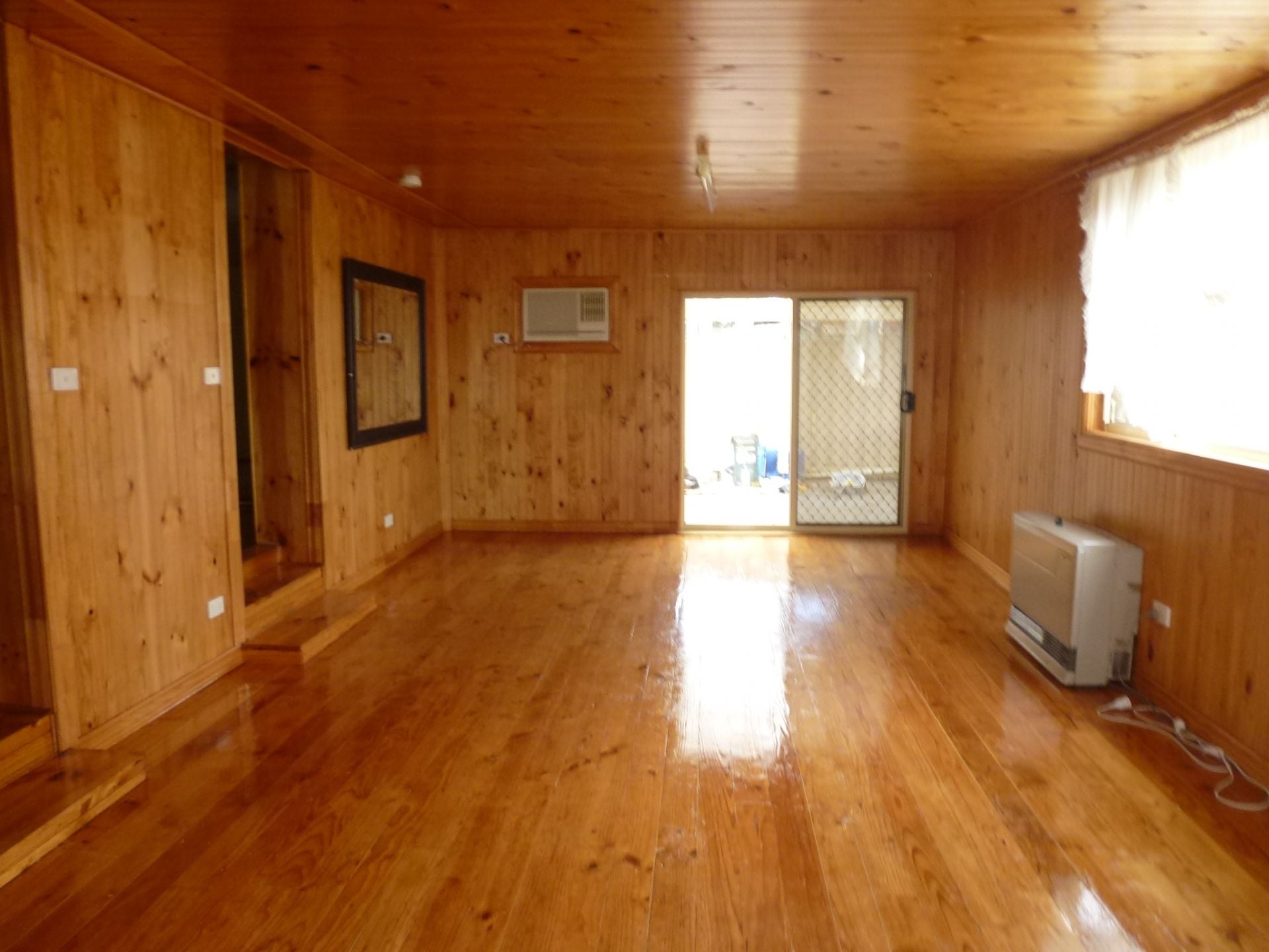 Freshly Painted 3 Bedroom Family Home