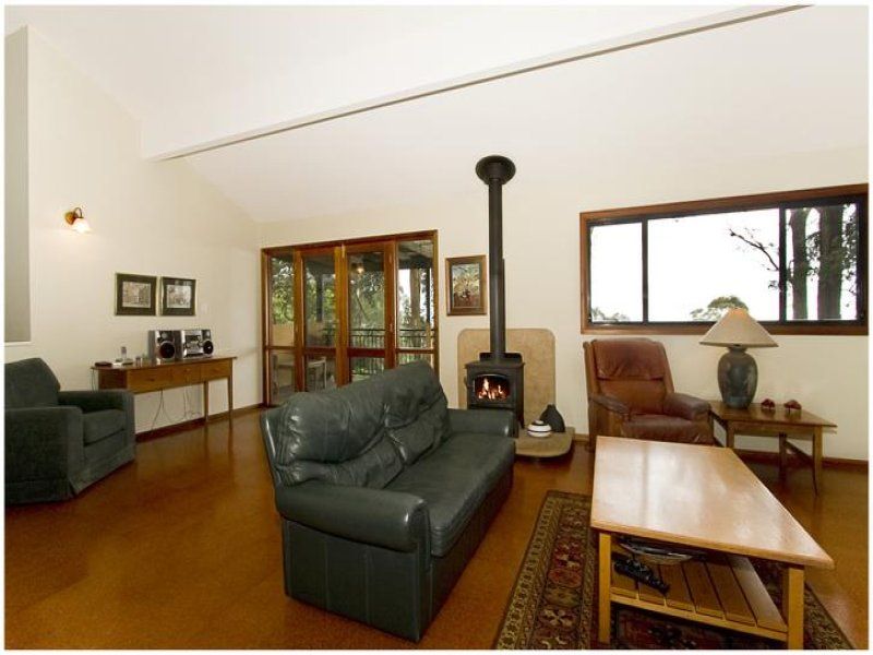 20 Bunya Crescent, Bowen Mountain - Thumbnail 7