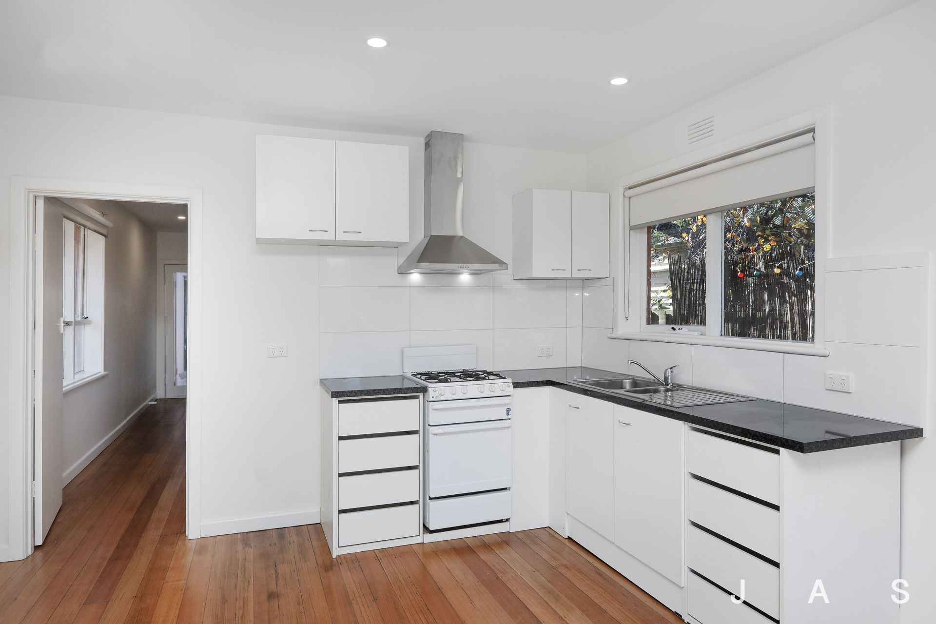 3/10 Peel Street Newport VIC, Newport - Thumbnail 6