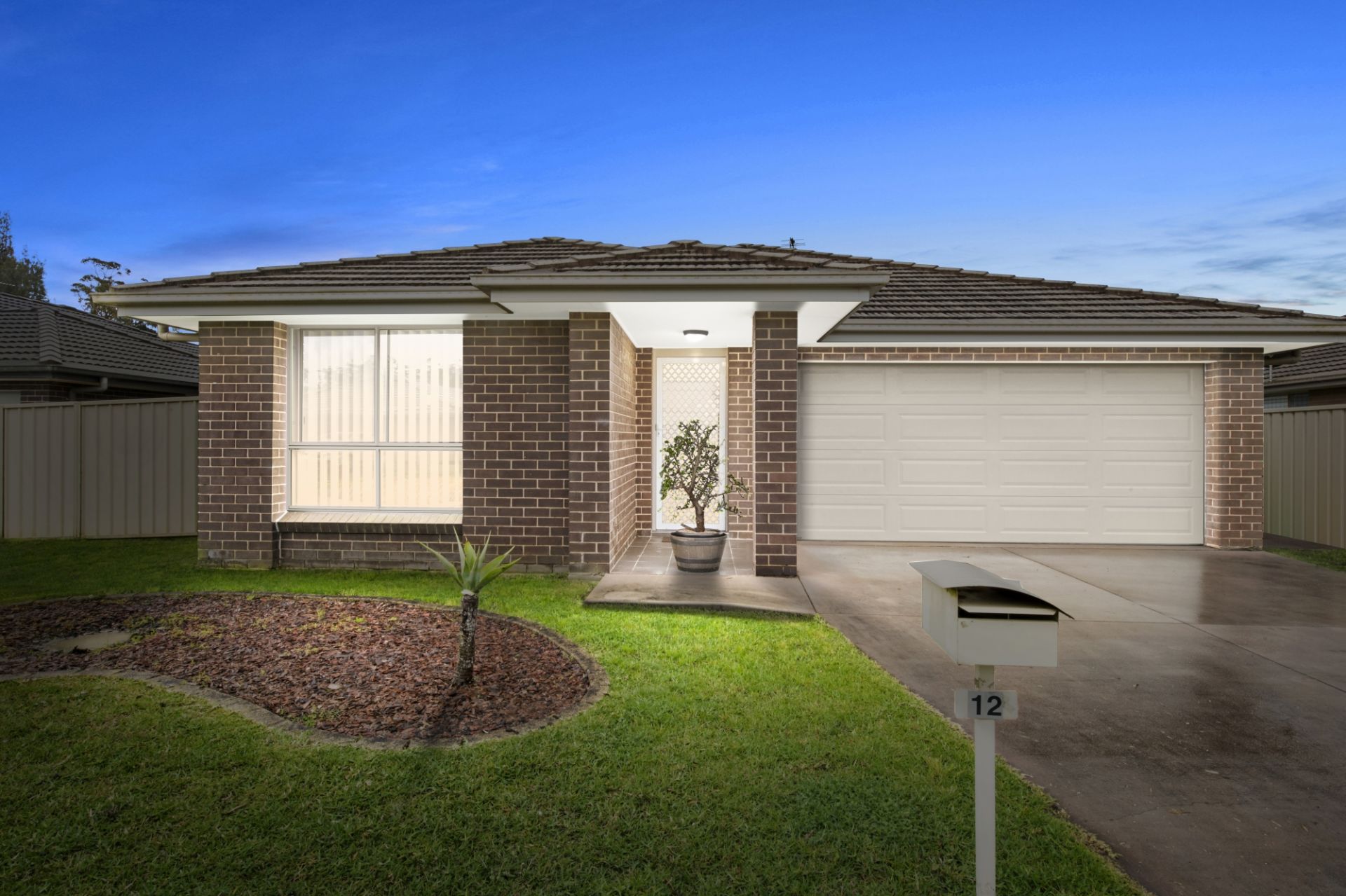 Real Estate For Lease 12 Kelowna Avenue Morisset , NSW