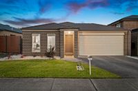 82 Wheelers Park Drive, Cranbourne North VIC, Cranbourne North - Image 1