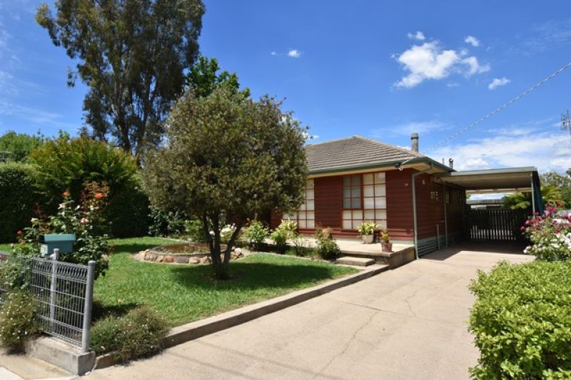 Real Estate For Sale 76 Mummery Road Myrtleford , VIC