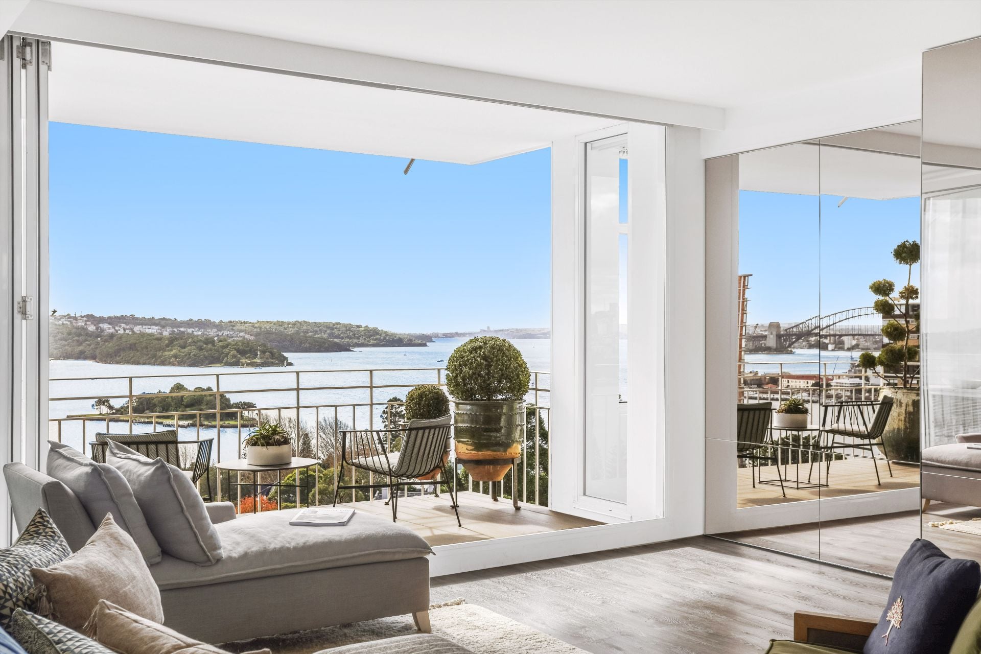 94/66-66A Darling Point Road, Darling Point, Darling Point - Thumbnail 2