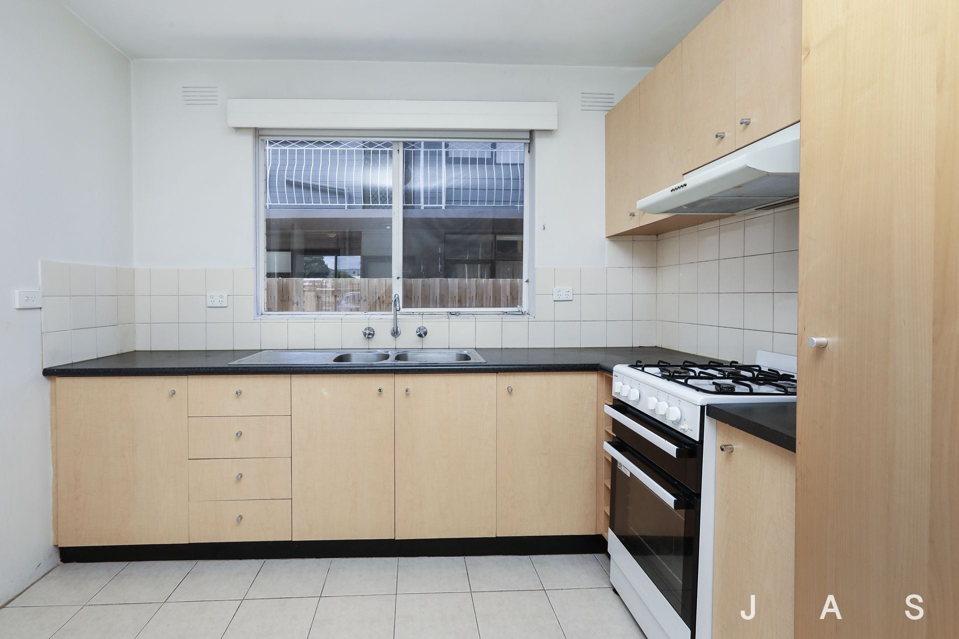 2/420 Blackshaws Road Altona North VIC, Altona North - Thumbnail 3