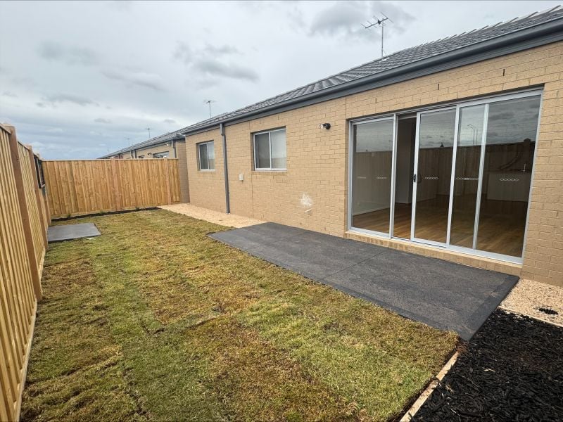 43 Urquhart Road, Tarneit