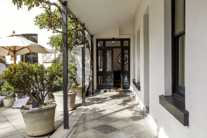 8 Burnett Street, St Kilda