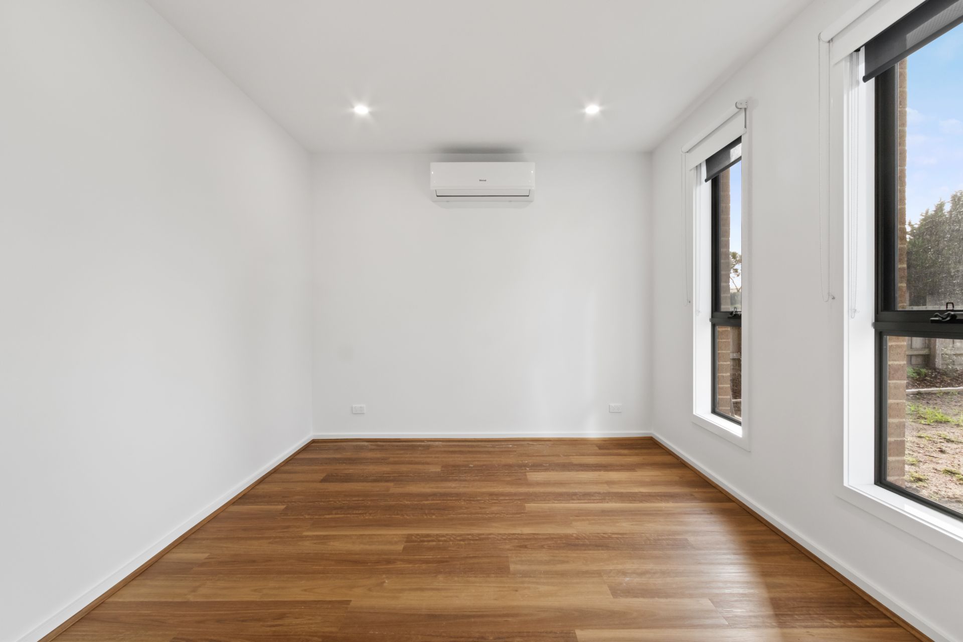 BRAND NEW TOWNHOUSE STYLISH AND MODERN