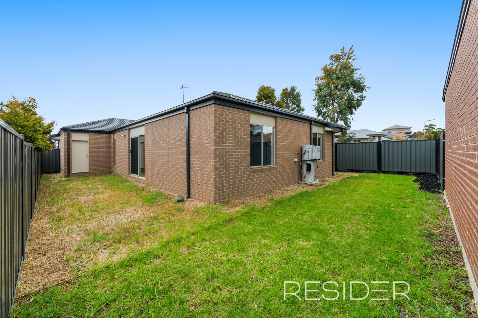 16 Ainslie Rise Mernda, Mernda - Thumbnail 2
