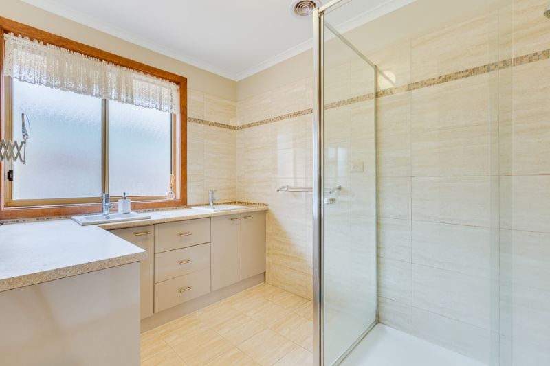 98 Holts Lane, Bacchus Marsh - Thumbnail 8
