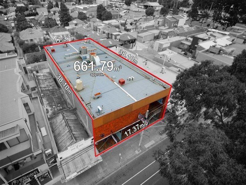BINGO-INVEST NOW, REDEVELOP OR SUBDIVIDE LATER!!!!