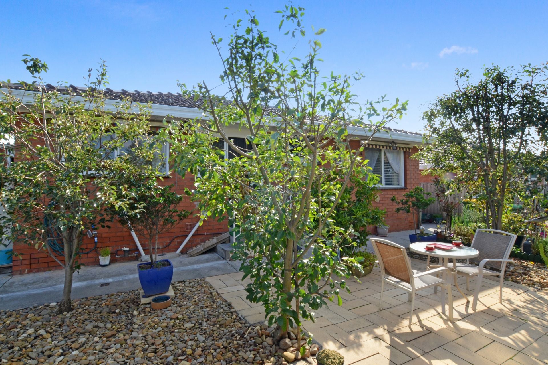 Kitchen Views Over Edwardes Lake Parklands