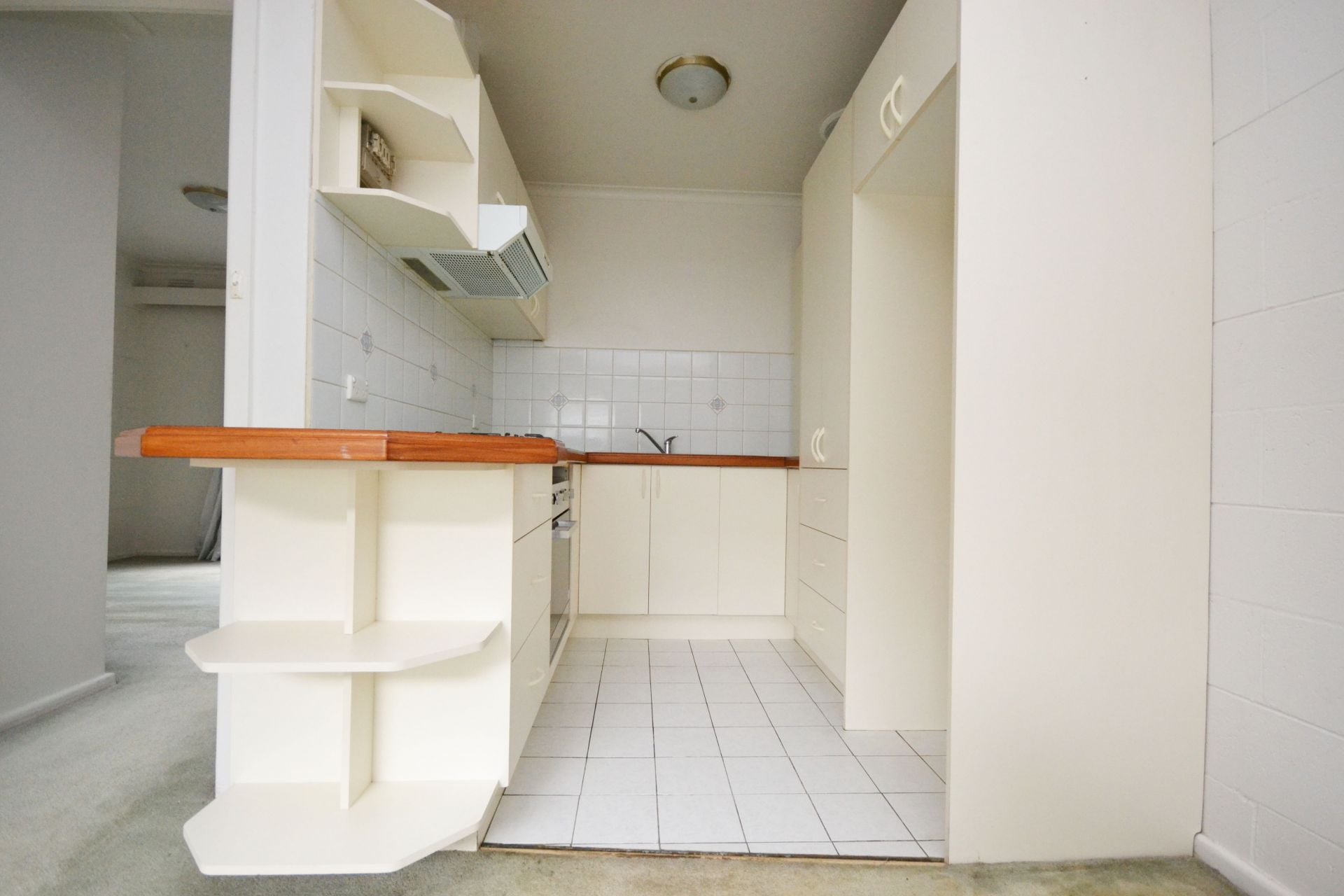 CUTE, COSY AND CONVENIENTLY LOCATED