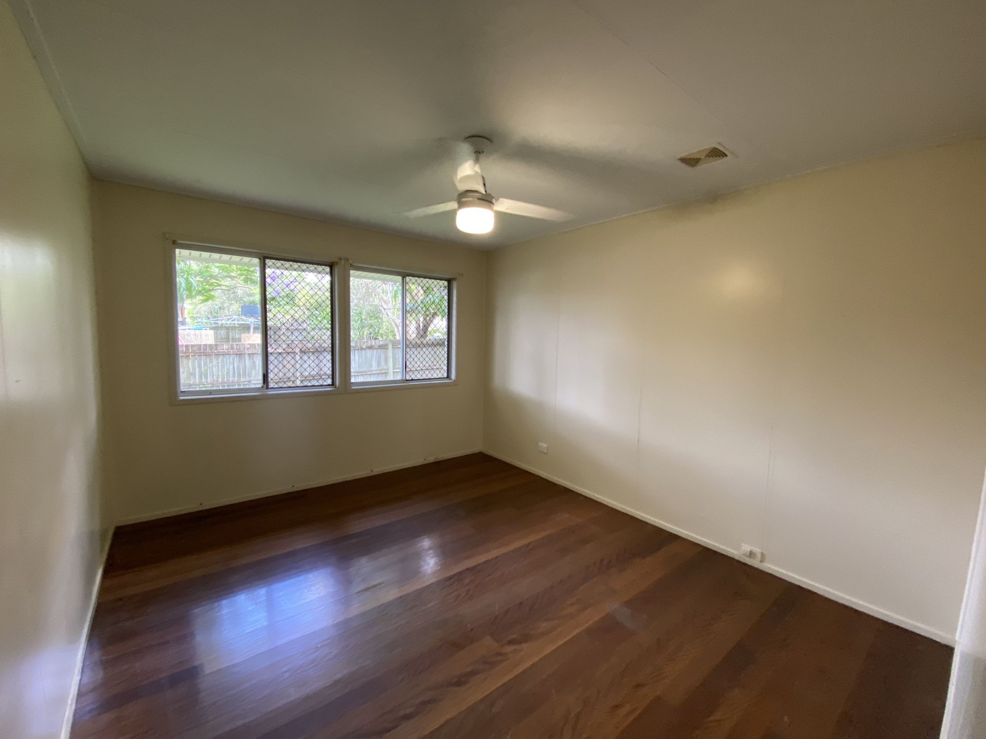 Real Estate For Lease 5 Errol Street Loganlea , QLD