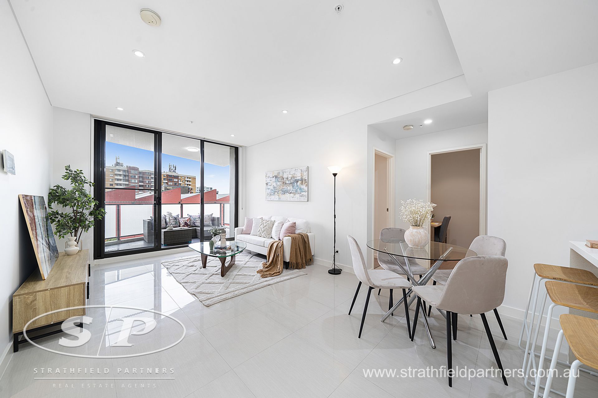 438/4 Nipper Street, Homebush, Homebush - Thumbnail 2