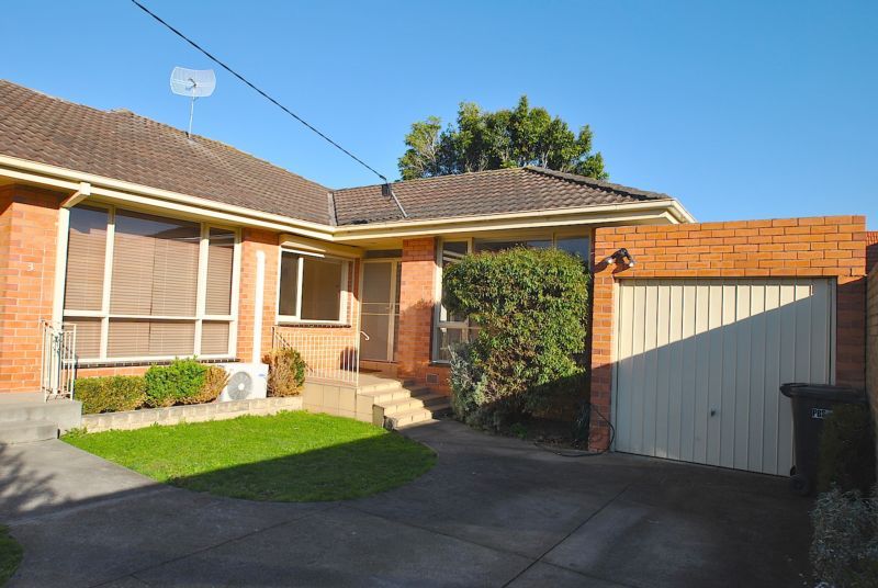 4/37 Gardenia Road, Elsternwick - Thumbnail 2