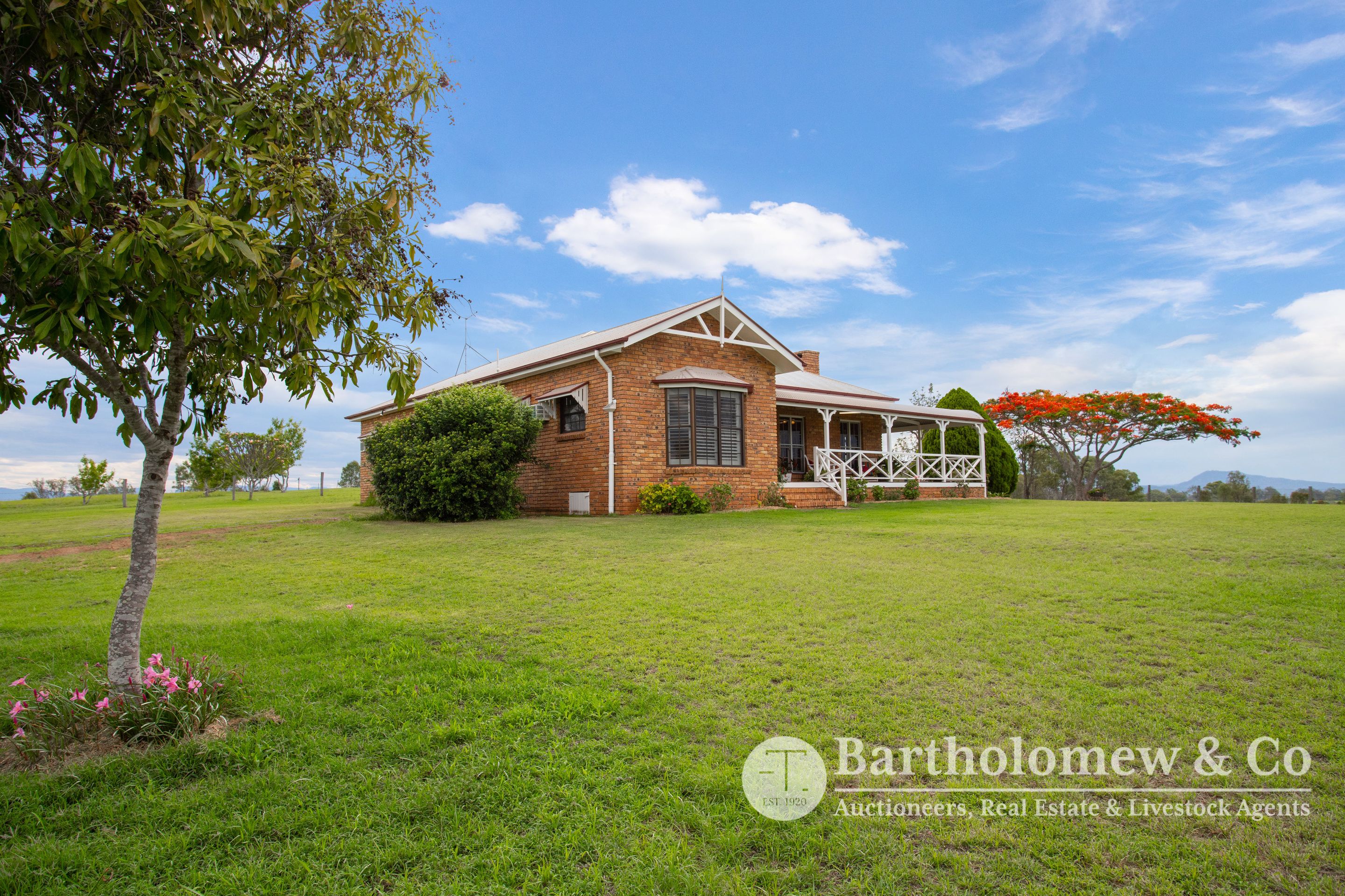 Real Estate For Sale 16 Milora Lane Milora , QLD