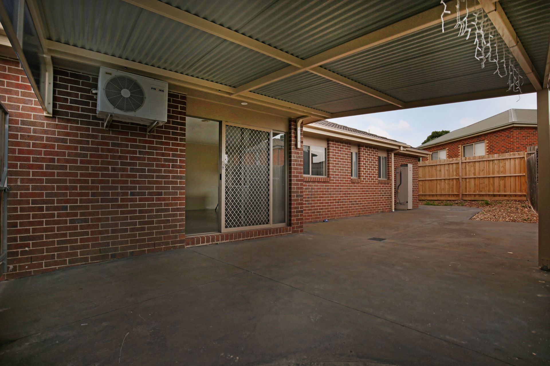 AFFORDABLE MODERN LOW MAINTENANCE LIVING !!!