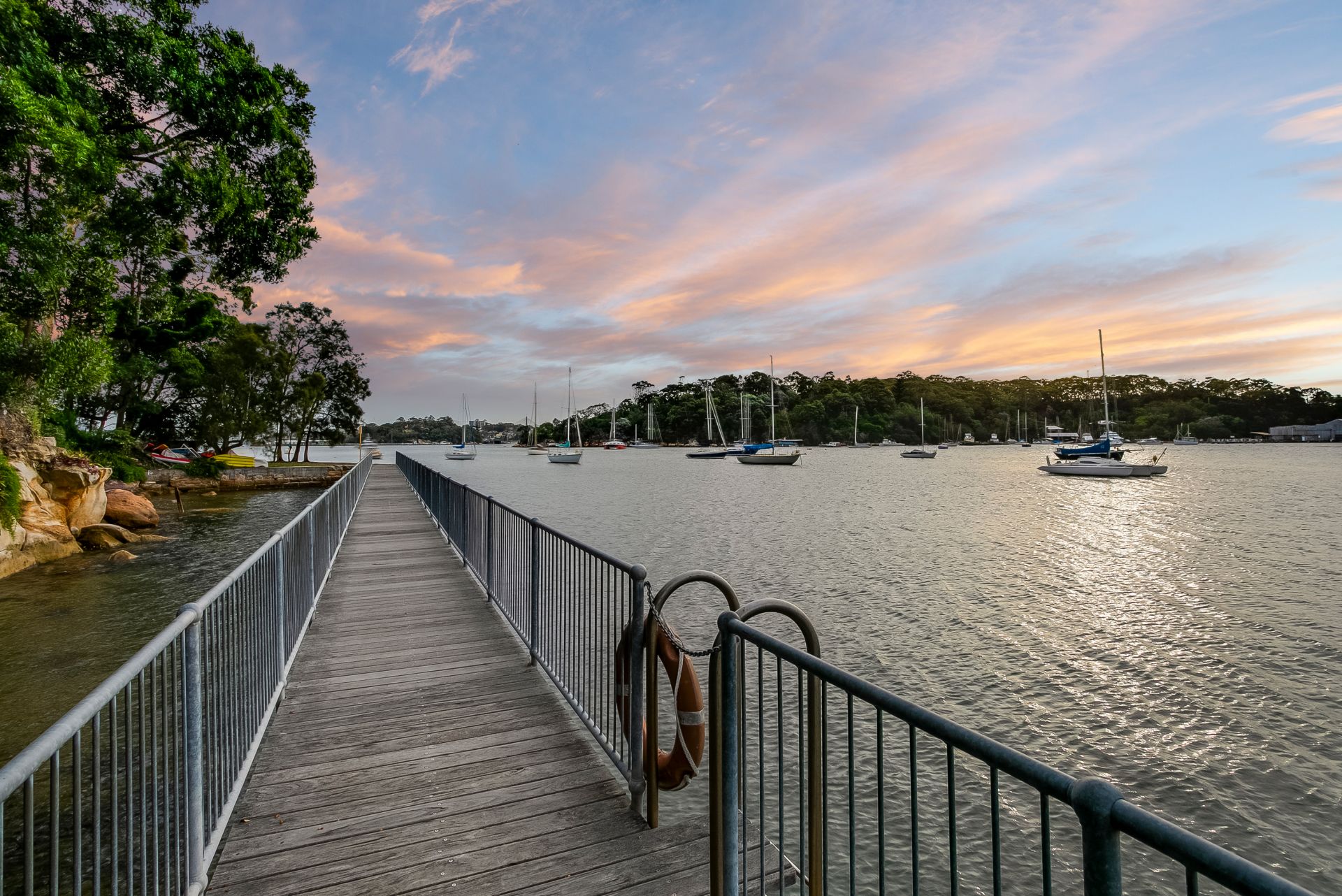 Real Estate For Sale 17/8 Munro Street McMahons Point , NSW