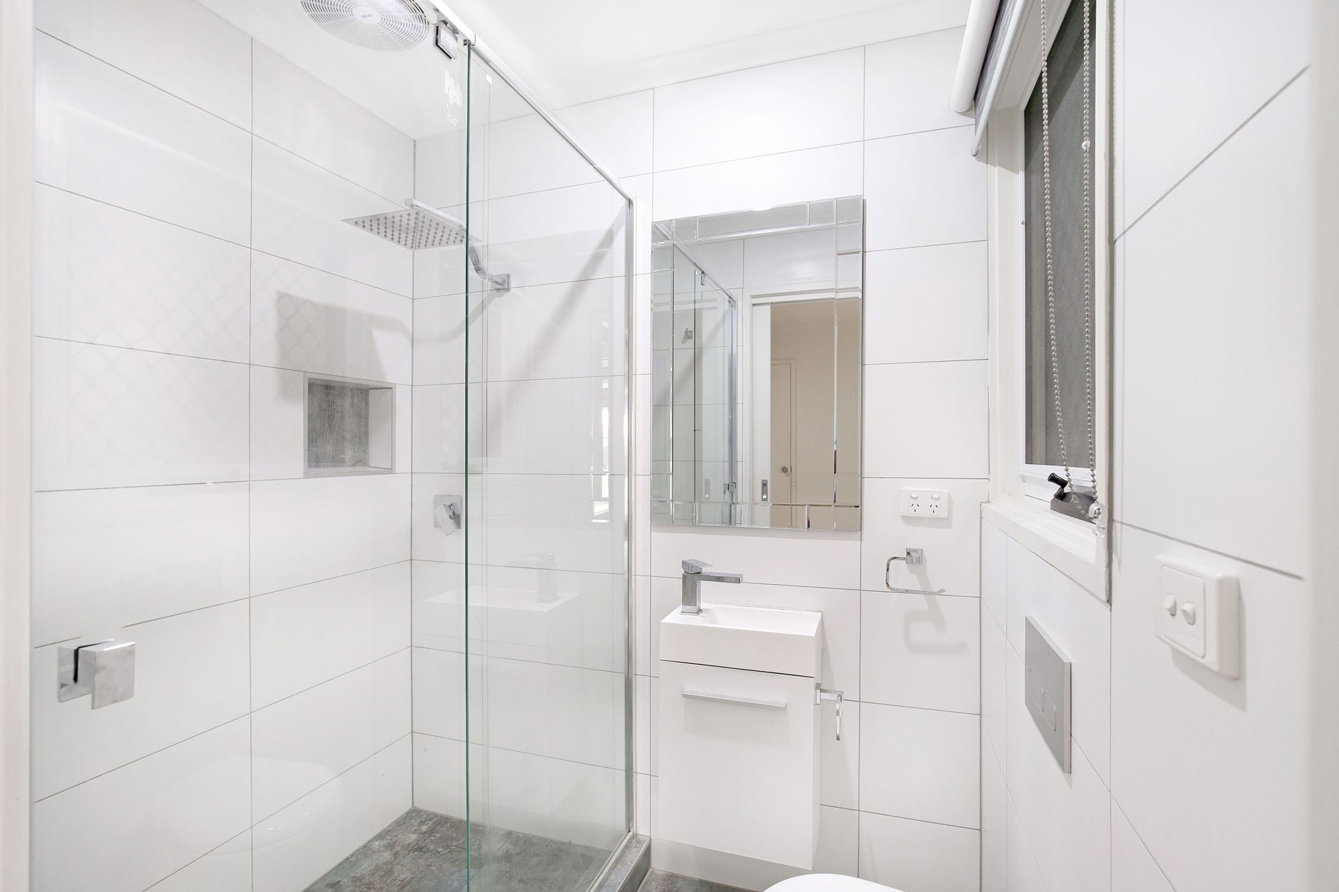 BEAUTIFUL FAMILY HOME IN LALOR