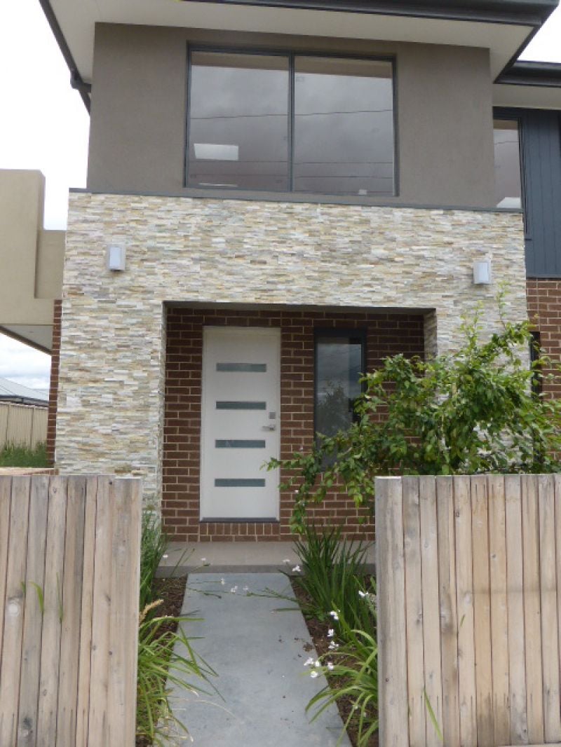 1/6 Central Avenue, Thomastown