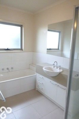 **Super Spacious Townhouse**
