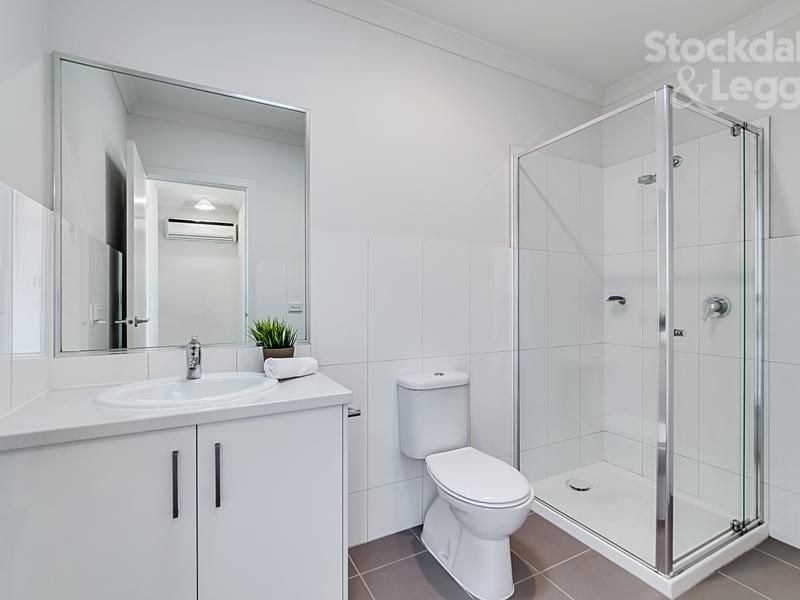31 McCubbin Way MERNDA, Mernda - Thumbnail 8