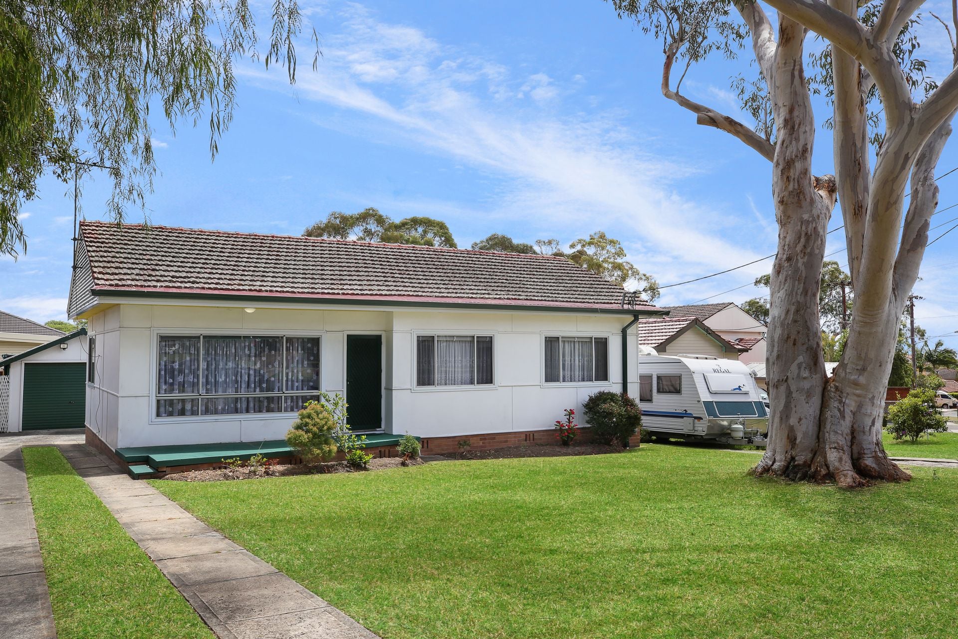 73 Wollybutt Road, Engadine, Engadine - Thumbnail 2