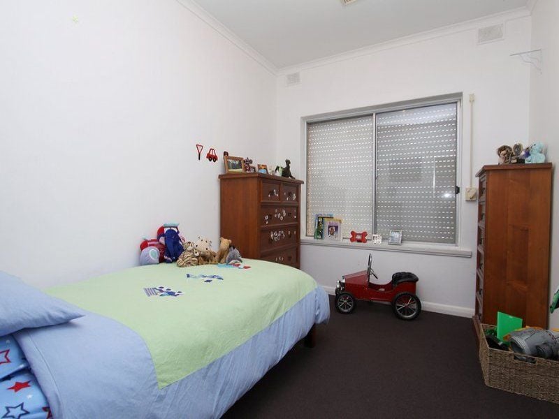 15 Nilginee Street Rostrevor 5073