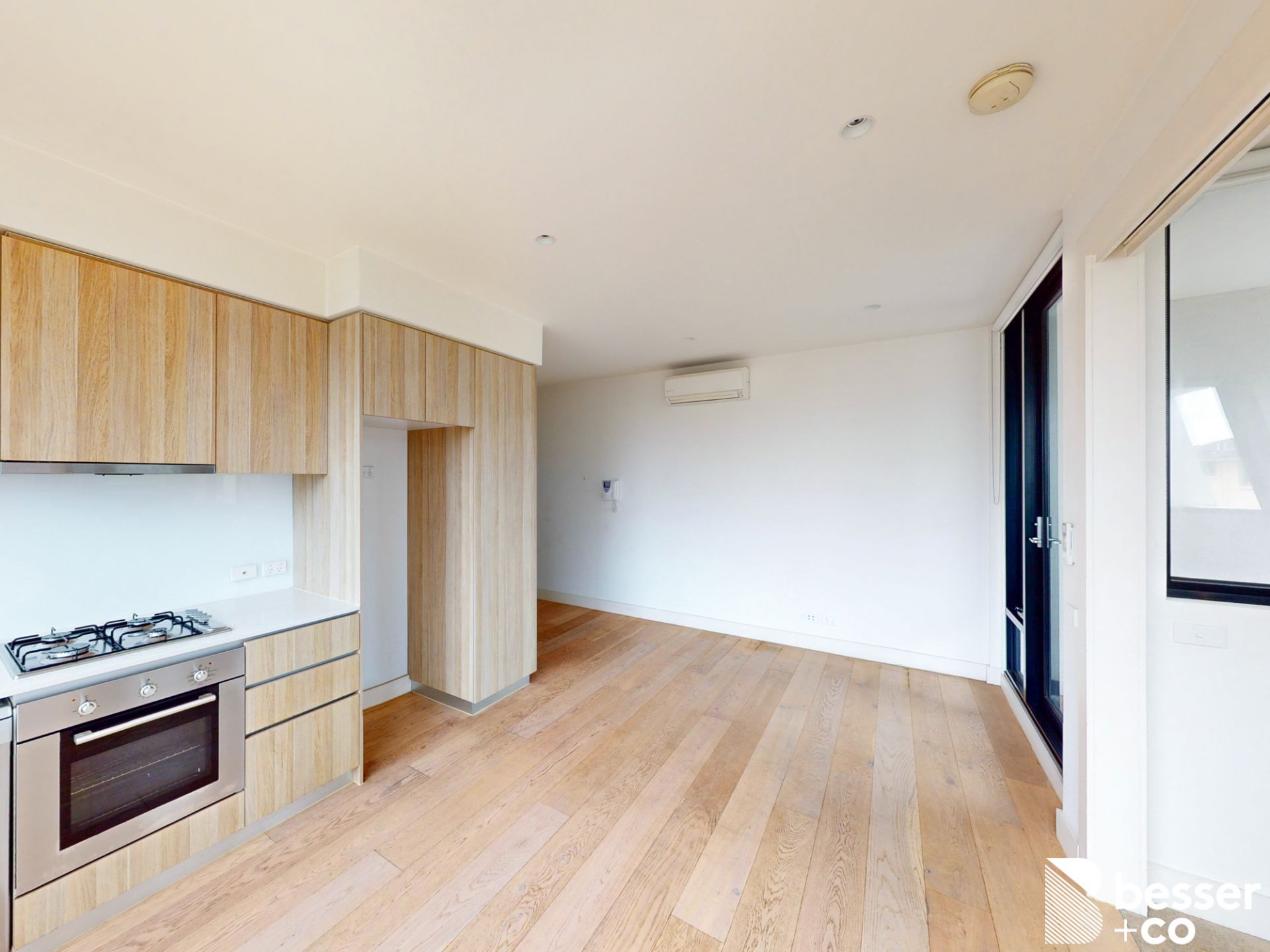 204/27 The Avenue, Windsor - Thumbnail 2