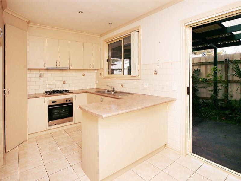 Elegant 2 Bedroom Unit, A Must See!