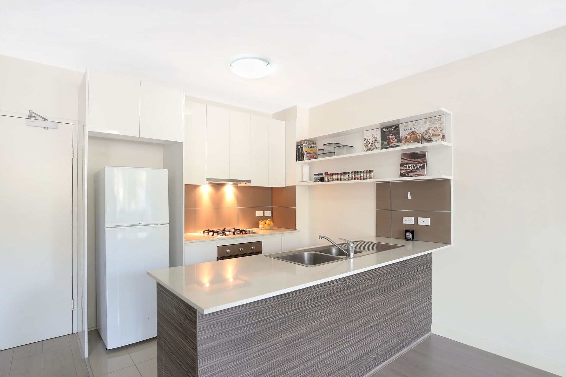 106/68 Eton Street, Sutherland, Sutherland - Thumbnail 3