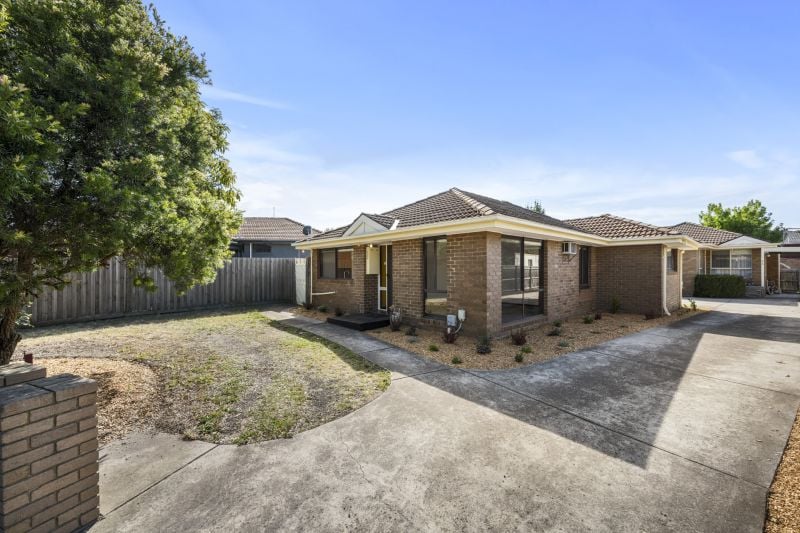 2 White Court, Mill Park