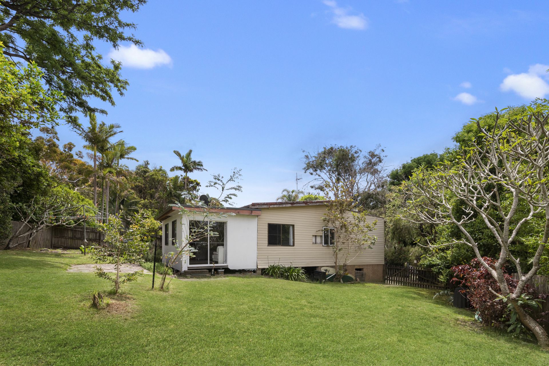 1 Wollstonecraft Avenue Avalon Beach NSW, Avalon Beach - Thumbnail 2