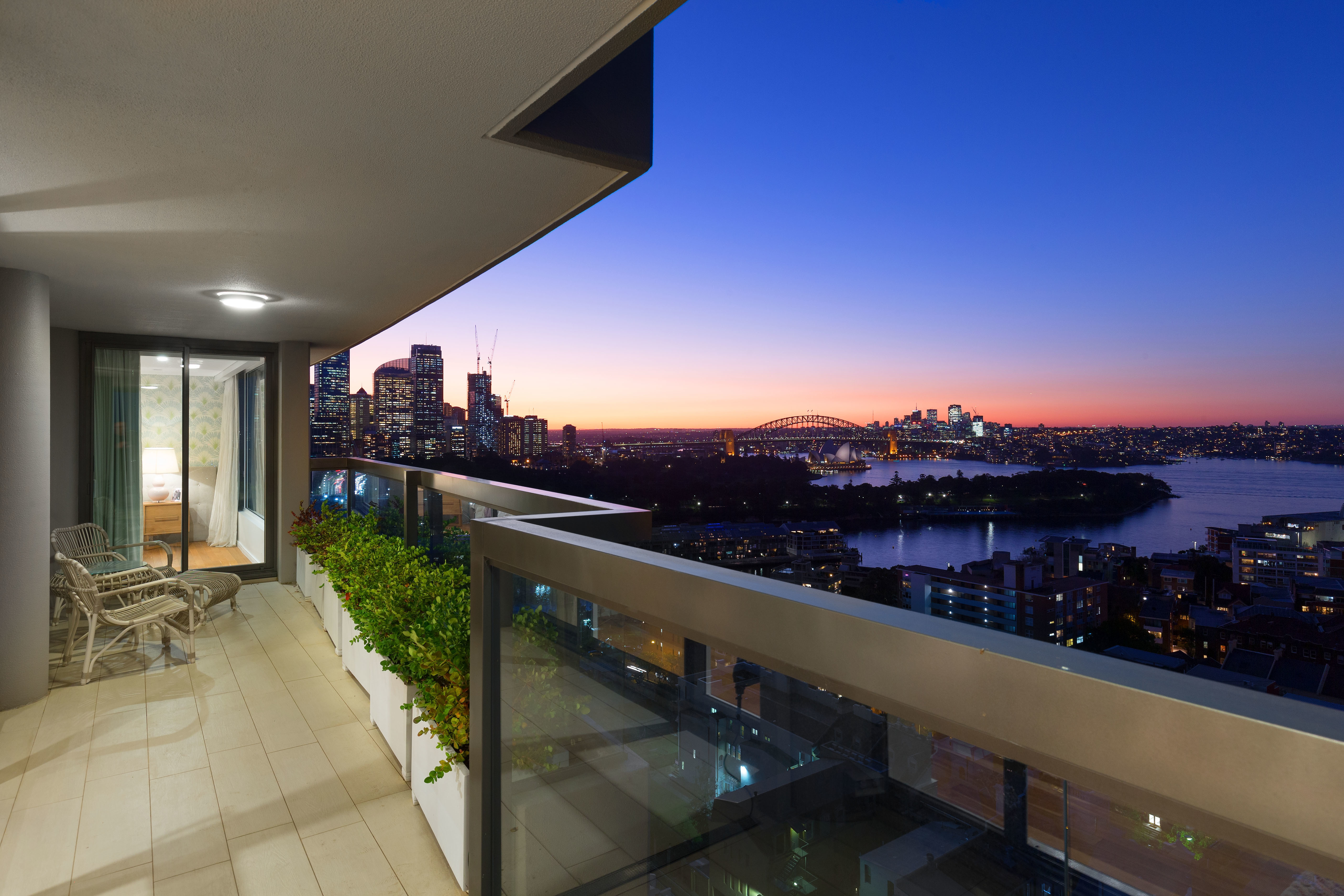 Sold 1603/7 Rockwall Crescent Potts Point , NSW 2011