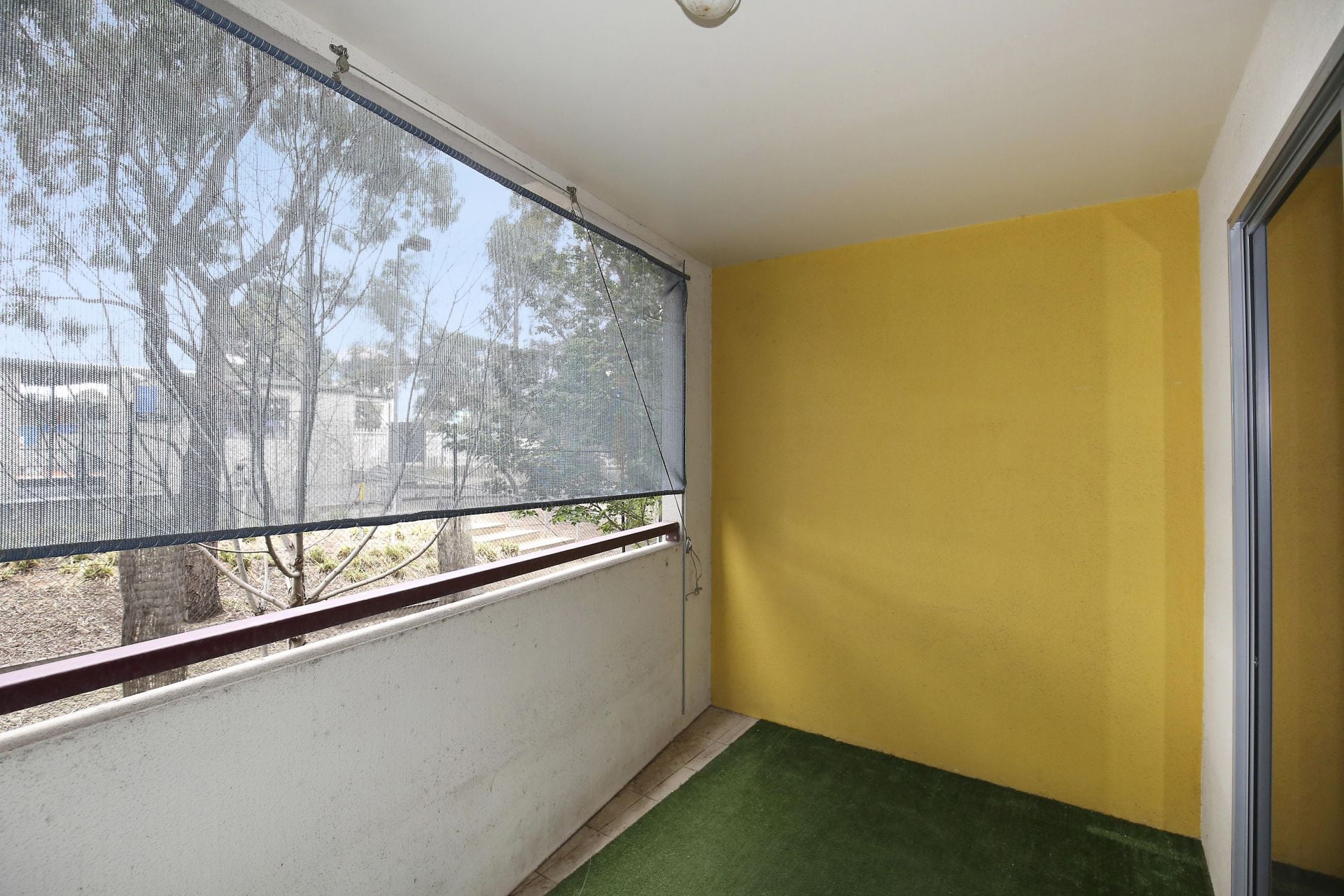 CONVENIENT APARTMENT LIVING