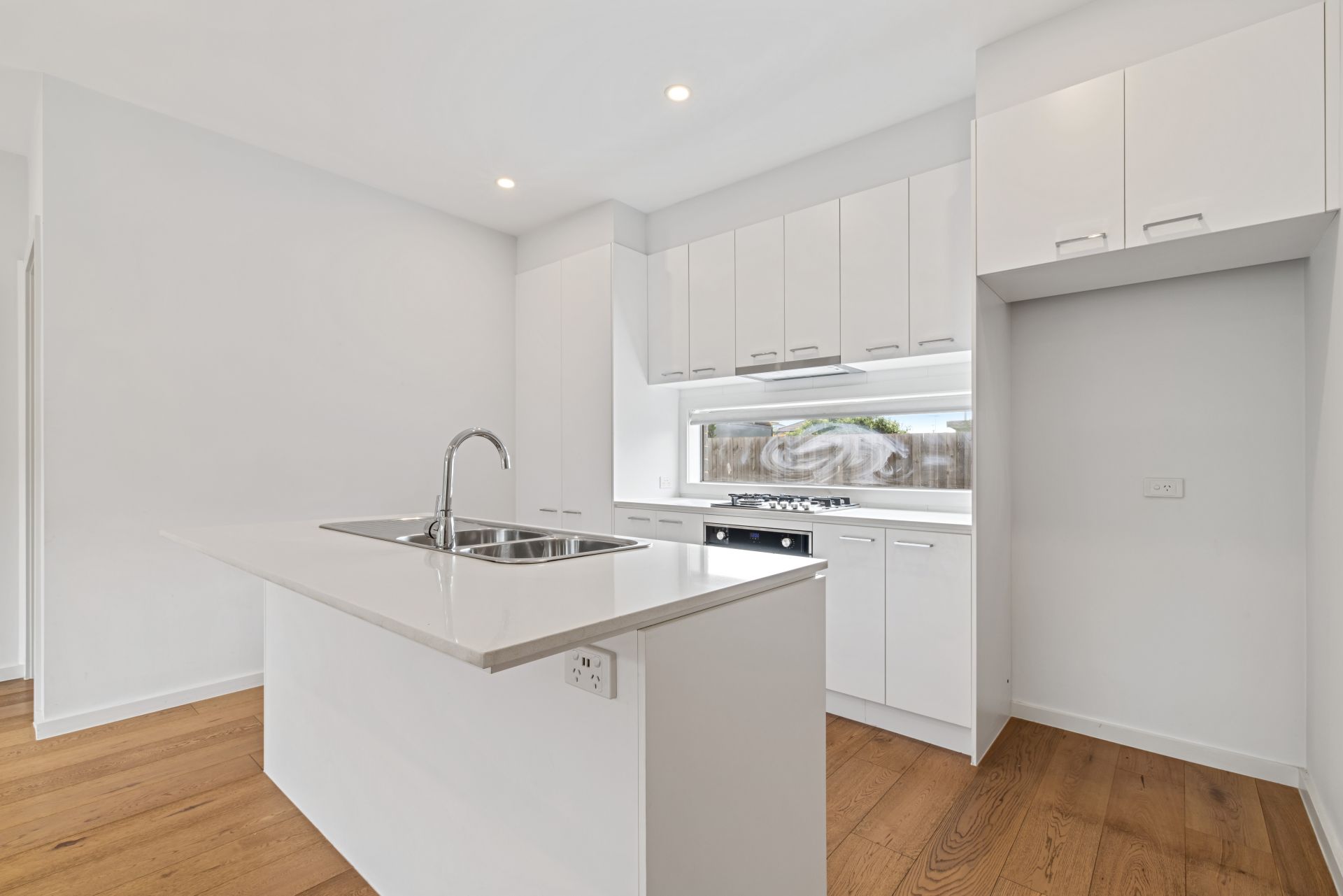 Charming 2-Bedroom Townhouse