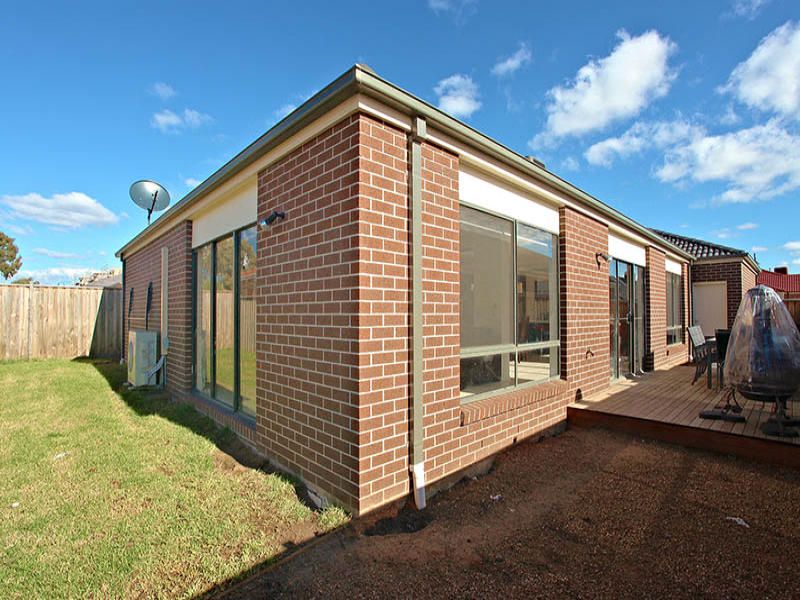 48 Tuross Crescent SOUTH MORANG, South Morang - Thumbnail 2