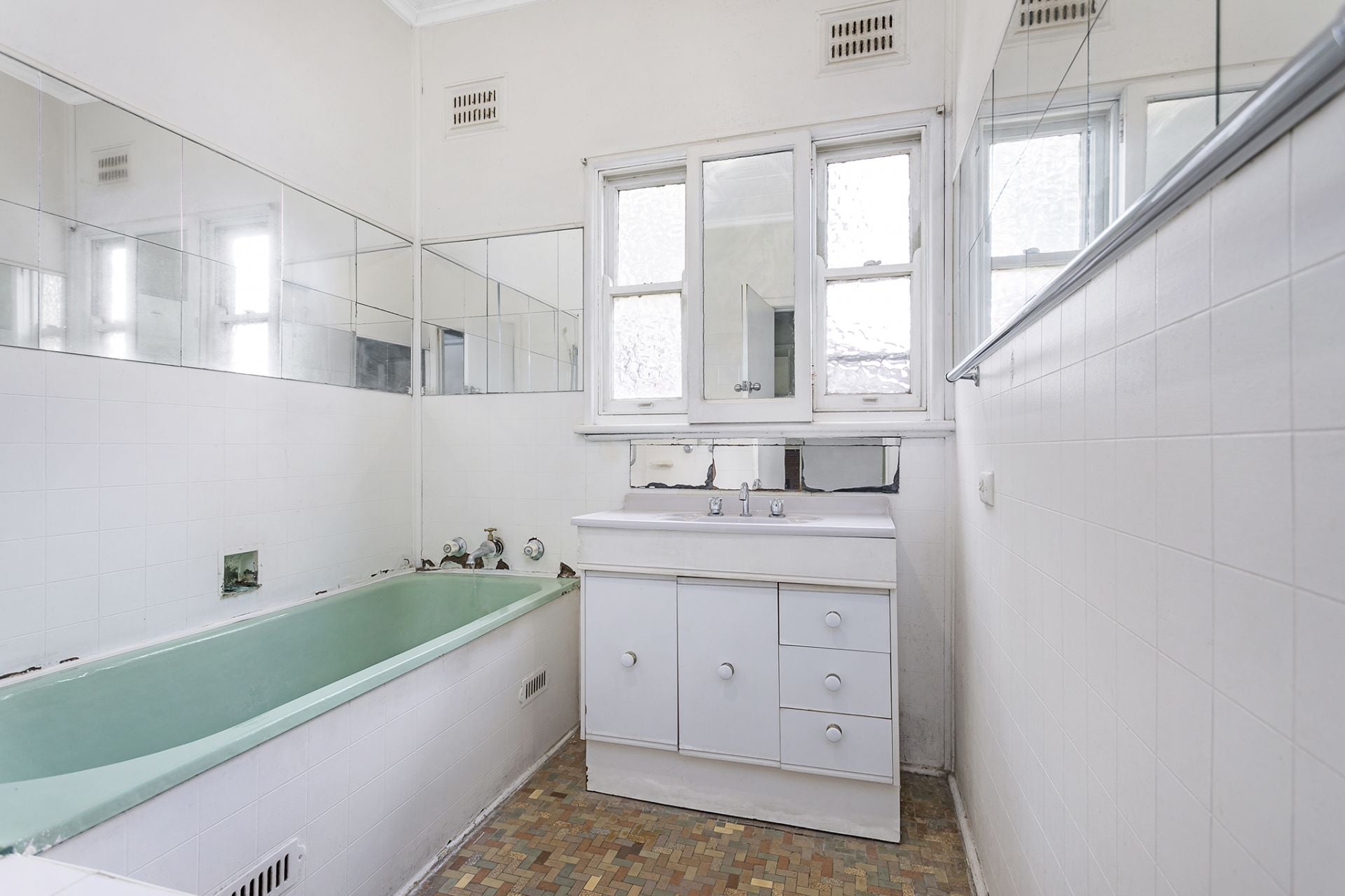 26 Kenneth Avenue Kirrawee NSW, Kirrawee - Thumbnail 7
