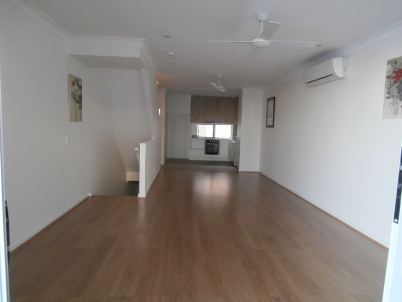 real-estate-for-lease-4-3028-the-boulevard-carrara-qld
