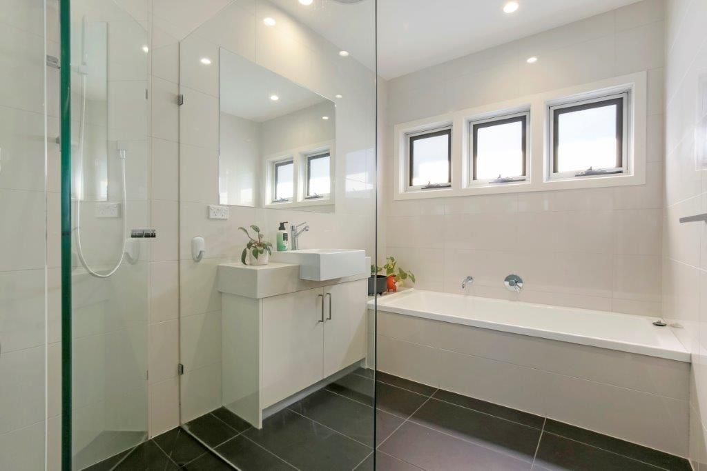 **Stunning & Modern**