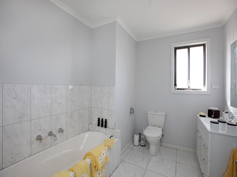 1/306 Blackshaws Road, Altona North - Thumbnail 3
