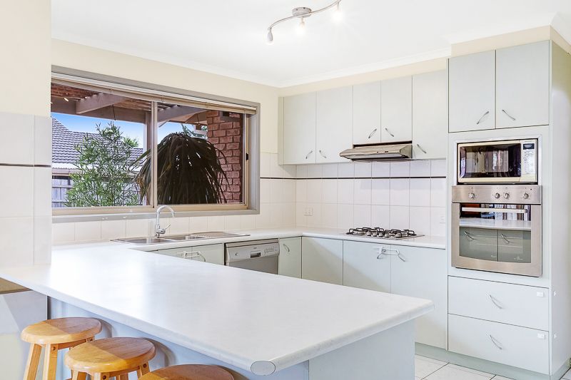 28 Cairns Drive, Bacchus Marsh - Thumbnail 3