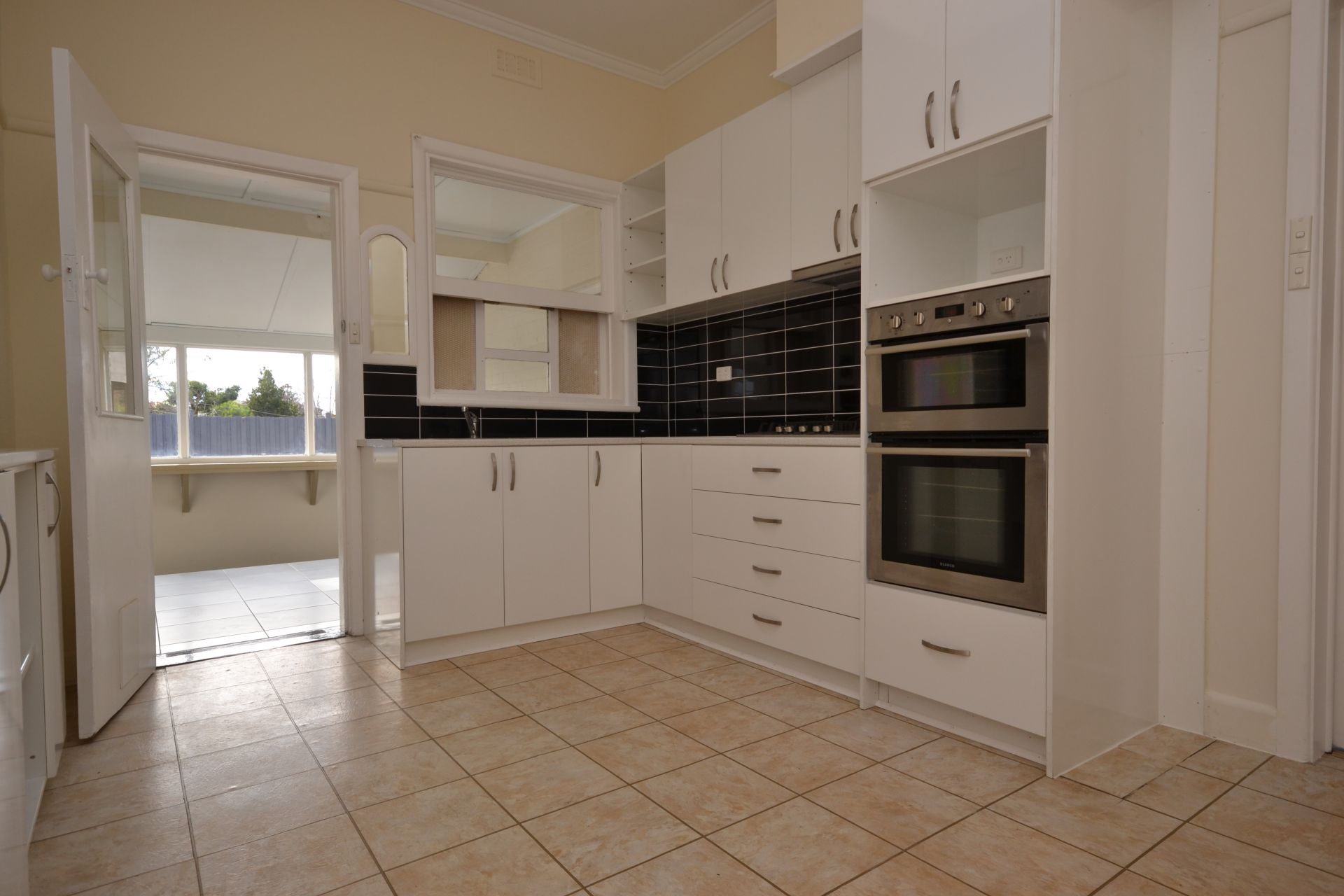 Real Estate For Lease 18 Kinkora Road Reservoir , VIC