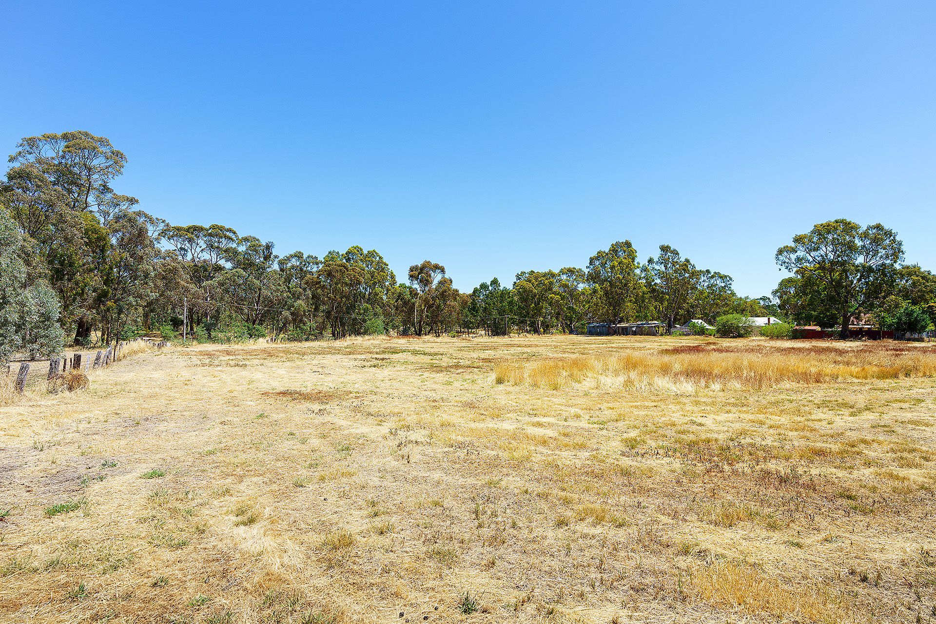 Real Estate For Sale C/A 2/ Ryans Street Redbank , VIC