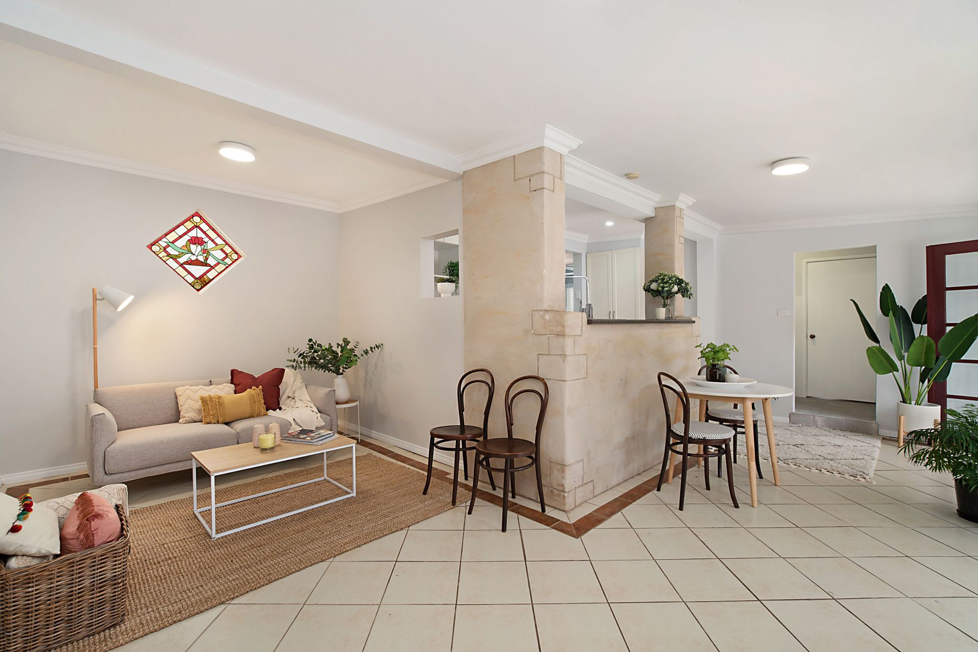 Miner's Cottage with Modern Updates, Just 300m from Village Shops & School, Just - Thumbnail 8